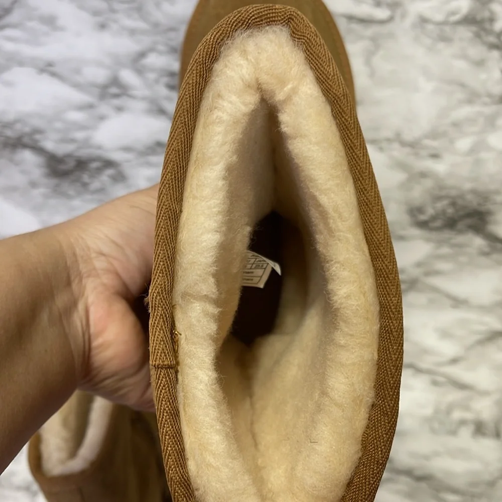 UGG kid Lil sunshine Tan weather Winter size 5 New 100% wool